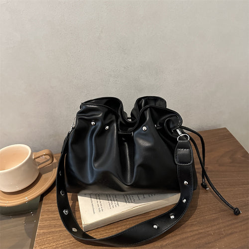 Stylische geraffte Handtasche