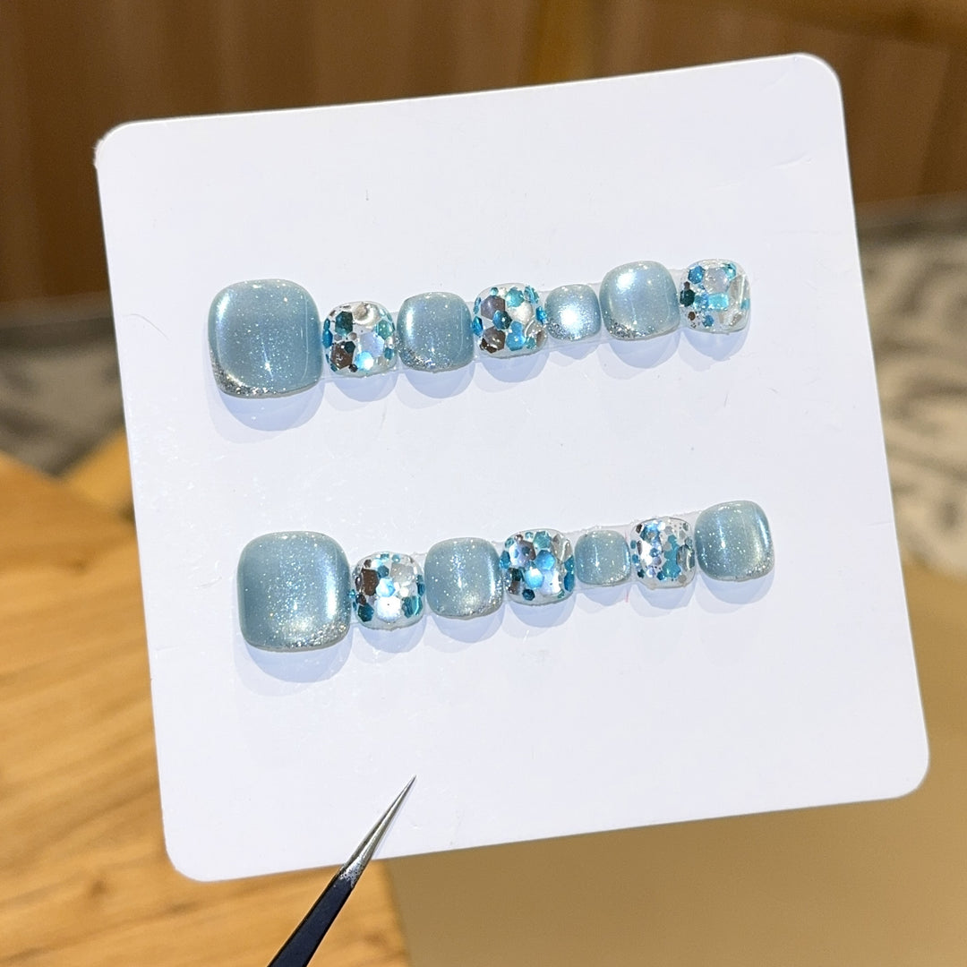 Glamouröse Kunstnägel Im Kühlen Glitzerdesign Karnz