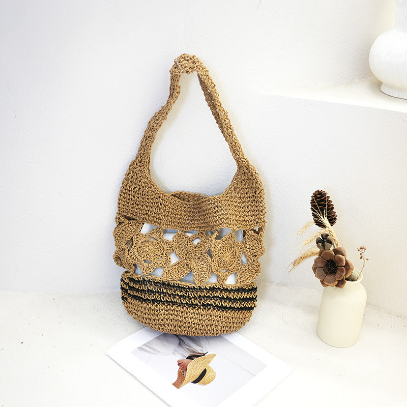 Damen Handgewebte Korbtasche im floralen Design Karnz