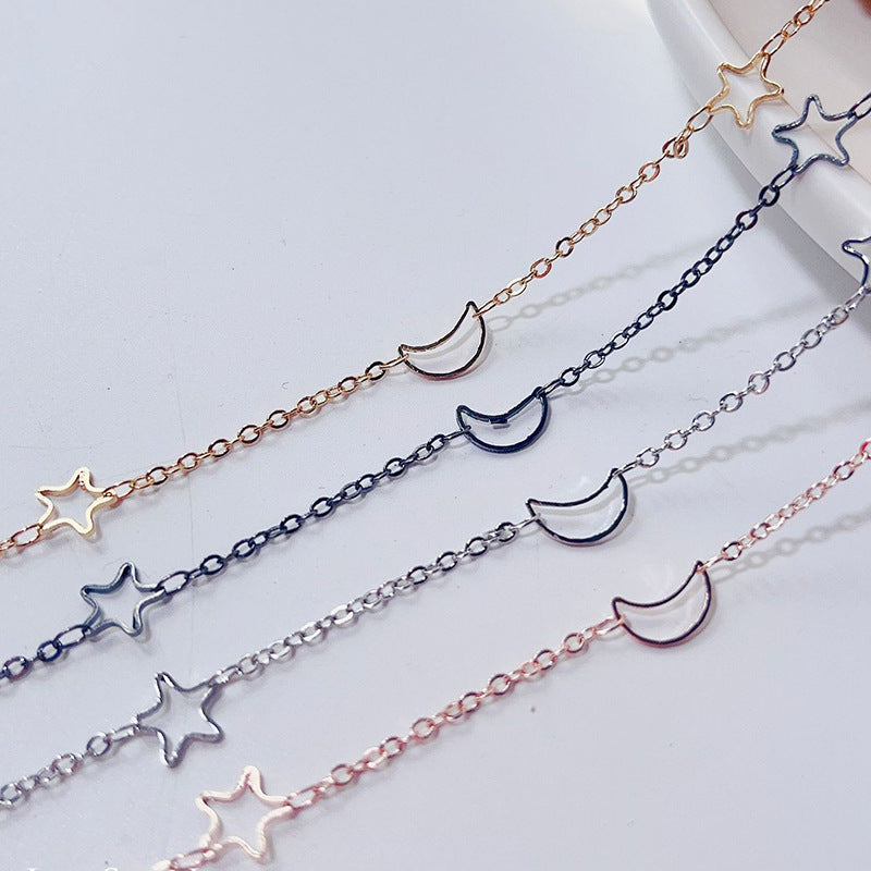 Modische Brillenhalterkette mit Stern- und Mondmotiven Karnz