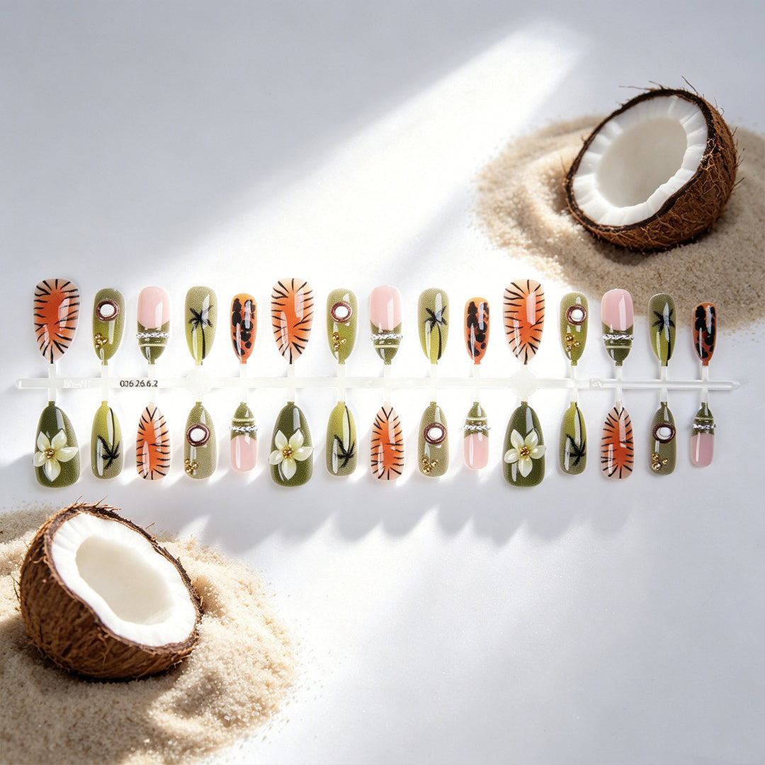 Exquisite Kunstnagel Kollektion mit floralen Mustern Karnz