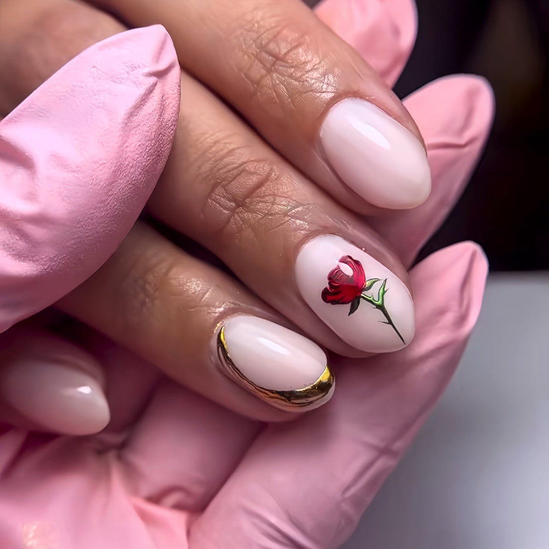 Florale Rosen Nagelkunst Karnz
