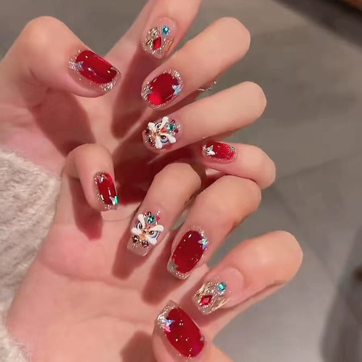 Künstlerische mit Strass veredelte Nagelverlängerungen Karnz