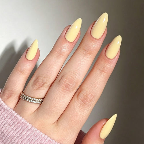 Premium Glänzendes Stiletto Press-On Nail Set Karnz