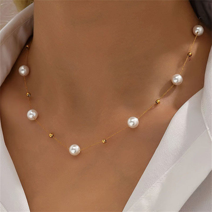 Elegante Perlen- und Goldkette Karnz