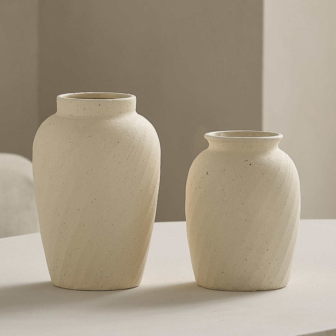 Elegante und moderne Keramikvase Karnz