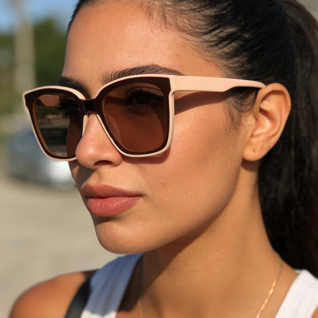 Damen modische Sonnenbrille im eleganten Quadrat-Rahmendesign Karnz