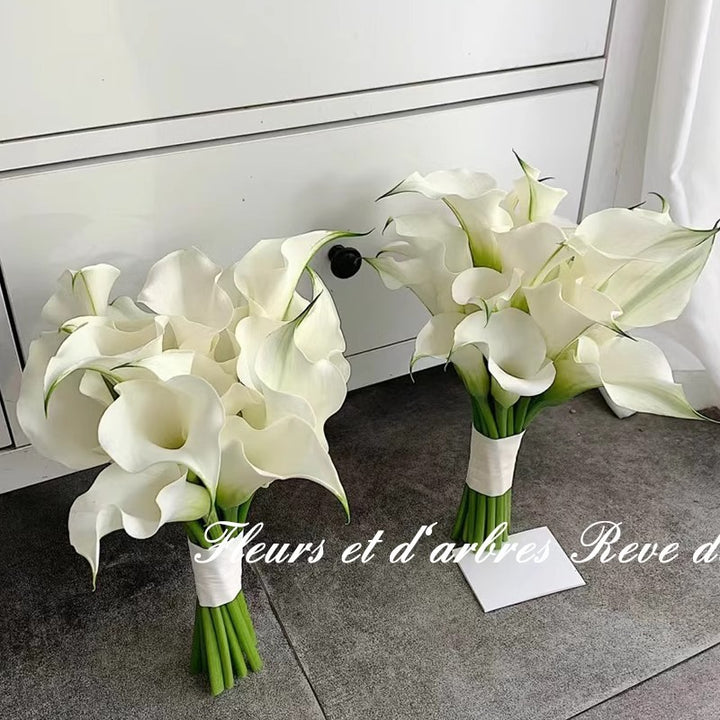 Eleganter Calla-Lilienstrauß