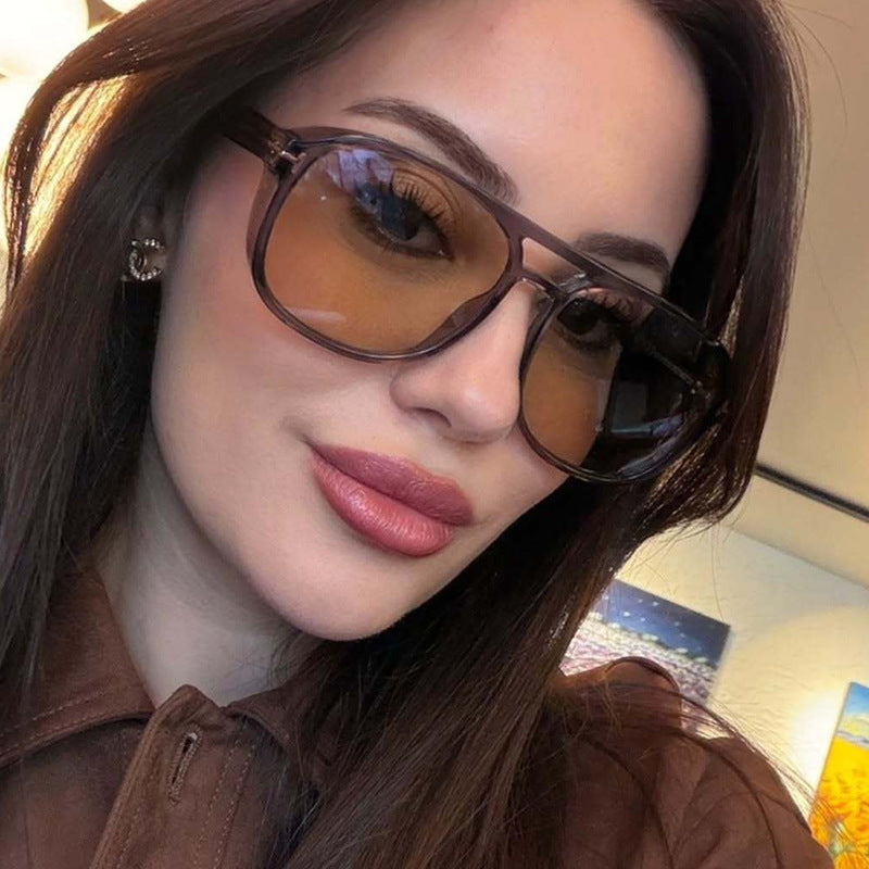 Damen quadratische Sonnenbrille mit luxuriösem Kunststoffrahmen und verspiegelten Gläsern Karnz