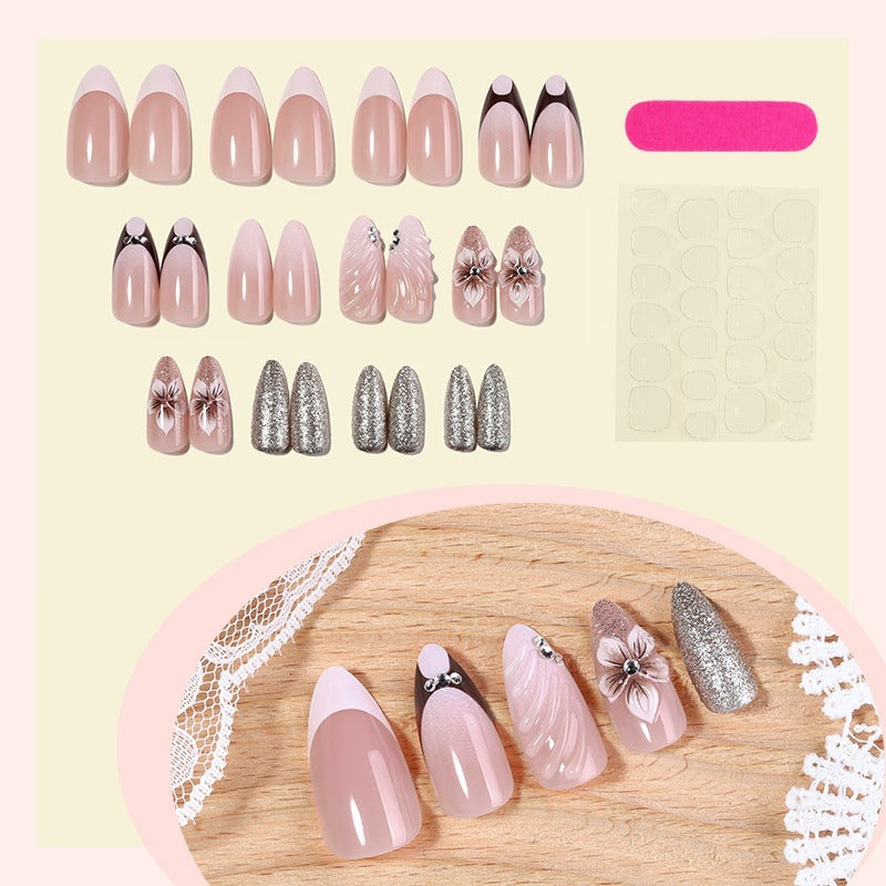 Elegante Kunstnägel Set Karnz