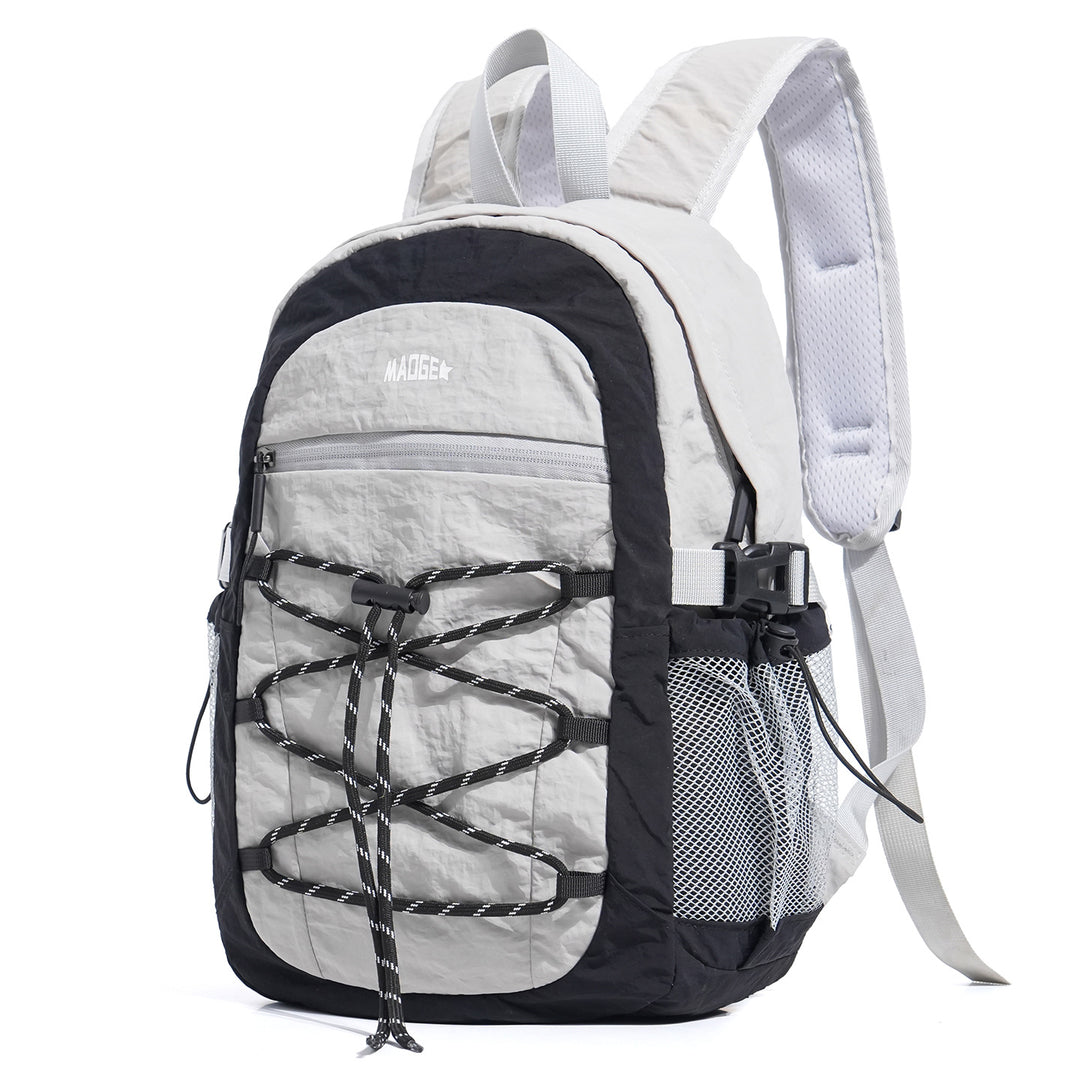 Vielseitiger abenteuerbereiter Rucksack Karnz