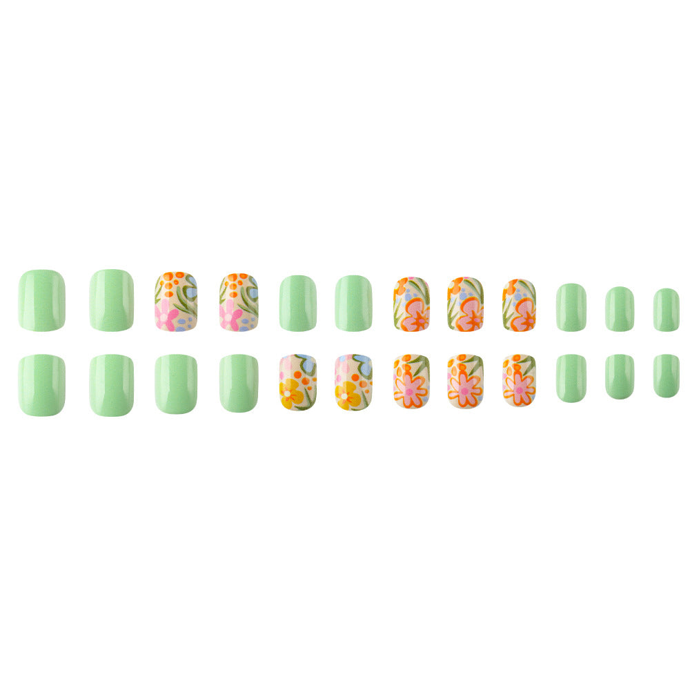 Floral Abstract Nail Art Karnz