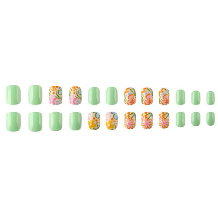 Floral Abstract Nail Art Karnz