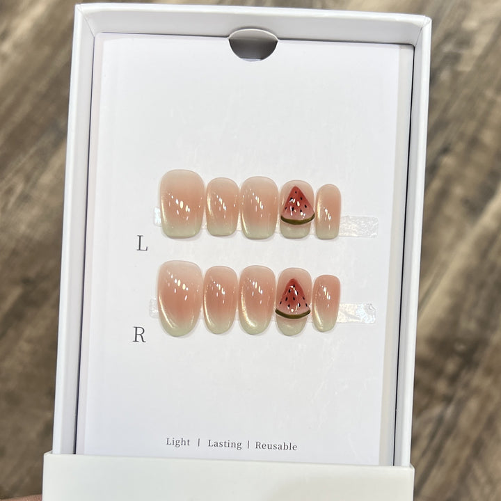 Künstlerische wiederverwendbare Press-On-Nageltips Karnz