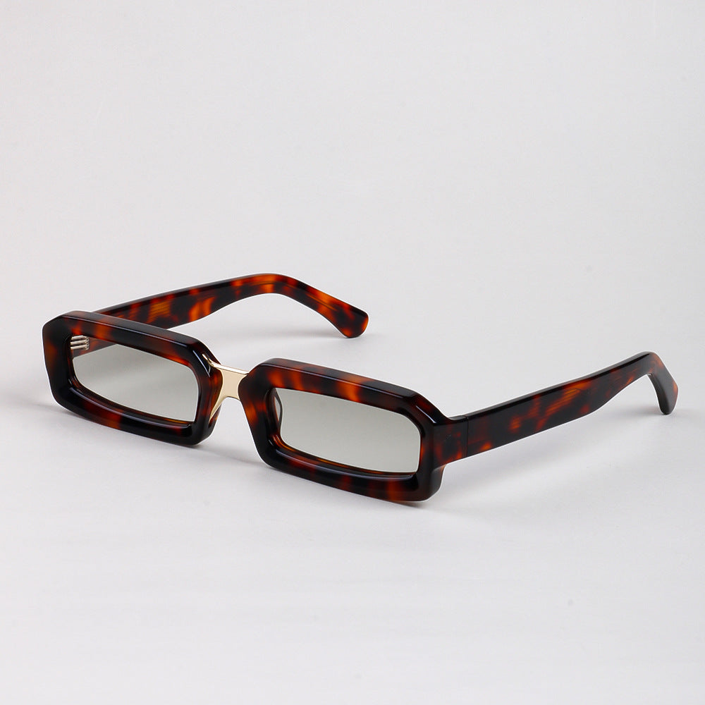 Damen stilvolle Sonnenbrille im modernen rechteckigen Design mit komfortablem Rahmen Karnz