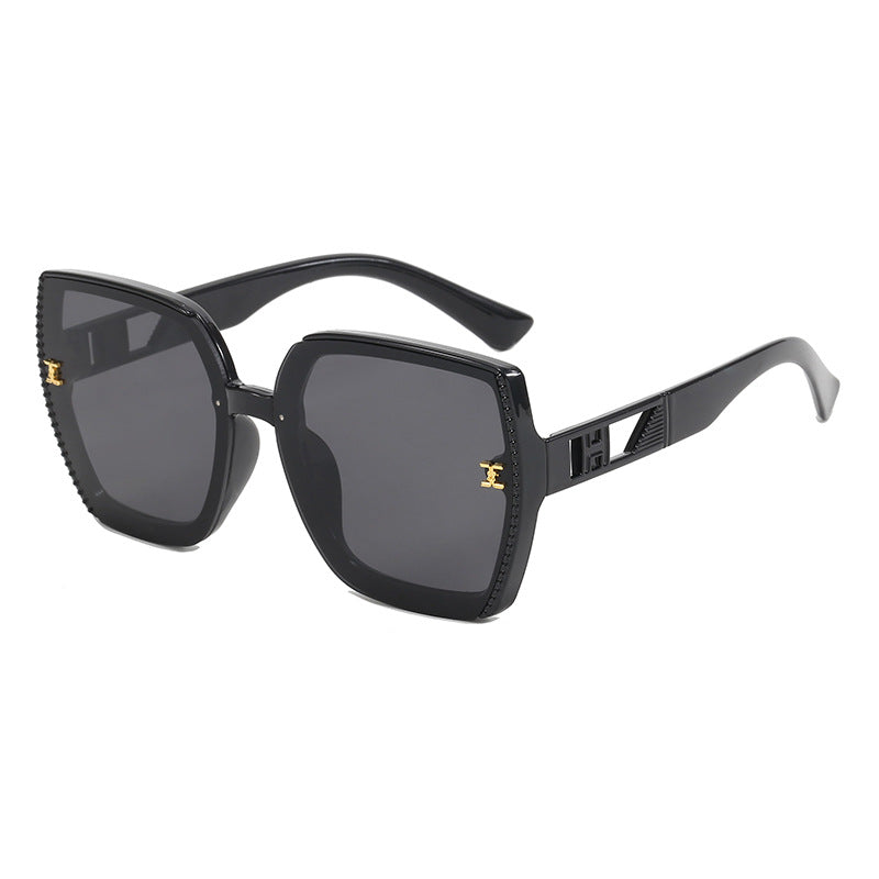 Damen quadratische Sonnenbrille mit hochwertigem Gestell und UV-Schutz Karnz
