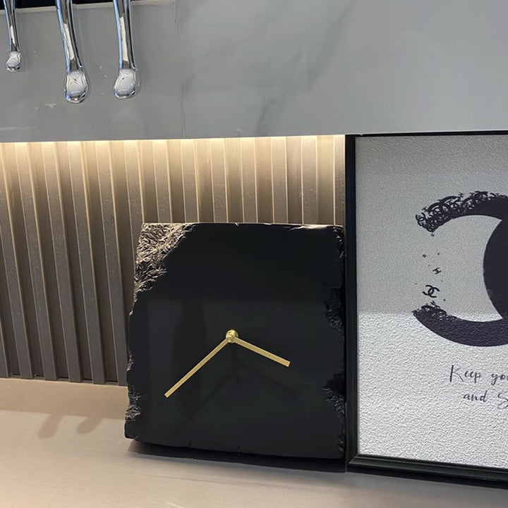 Zeitgenössische dekorative Wanduhr