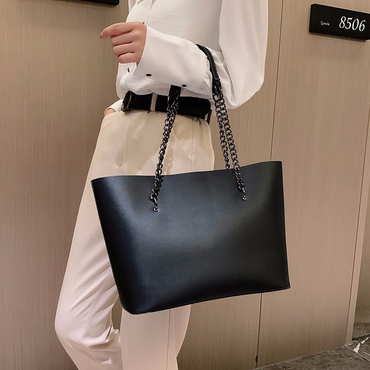 Elegante Schultertasche Im Minimalistischen Design Karnz
