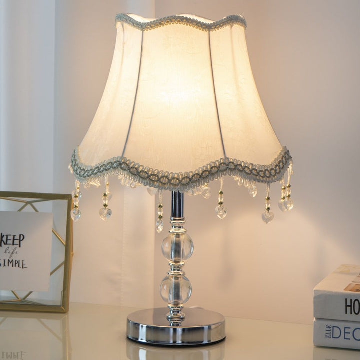 Kristall-besetzte Tischlampe