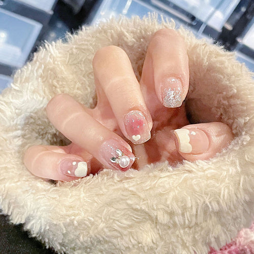 Künstlerisches Nagelkunstdesign