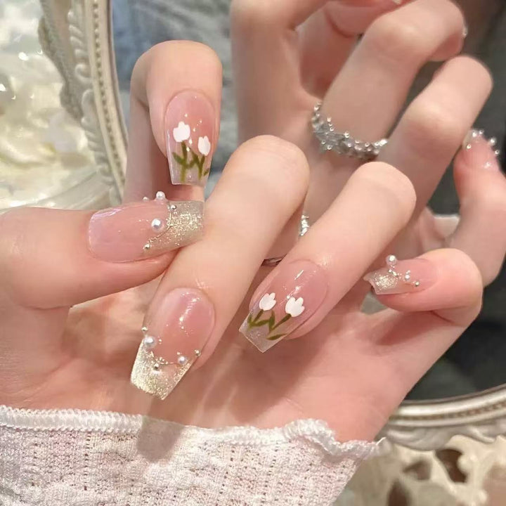 Florale Nagelkunst