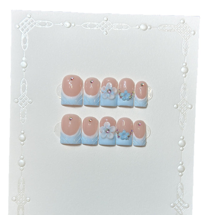 Floral Fantasy Press-On Nail Art Set Karnz