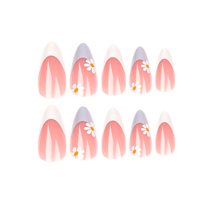 Elegante Kunstnagelgestaltung mit zarten Blüten- und Ombre-Effekten Karnz