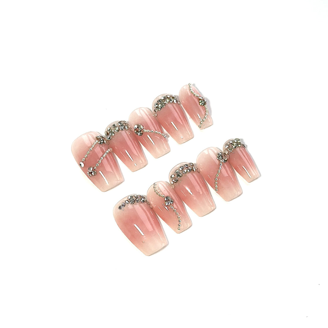 Elegantes Press-On Nagel-Kunst-Set mit Strassverzierungen