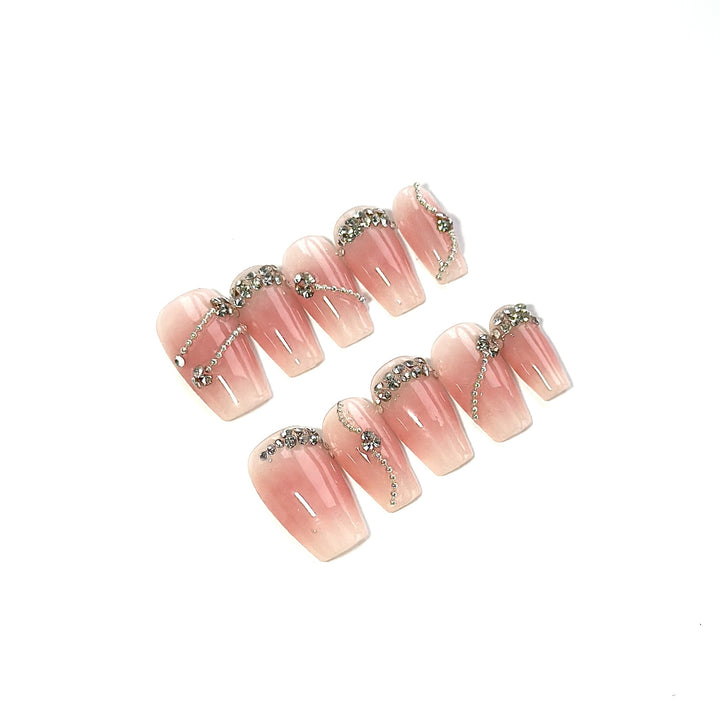 Elegantes Press-On Nagel-Kunst-Set mit Strassverzierungen
