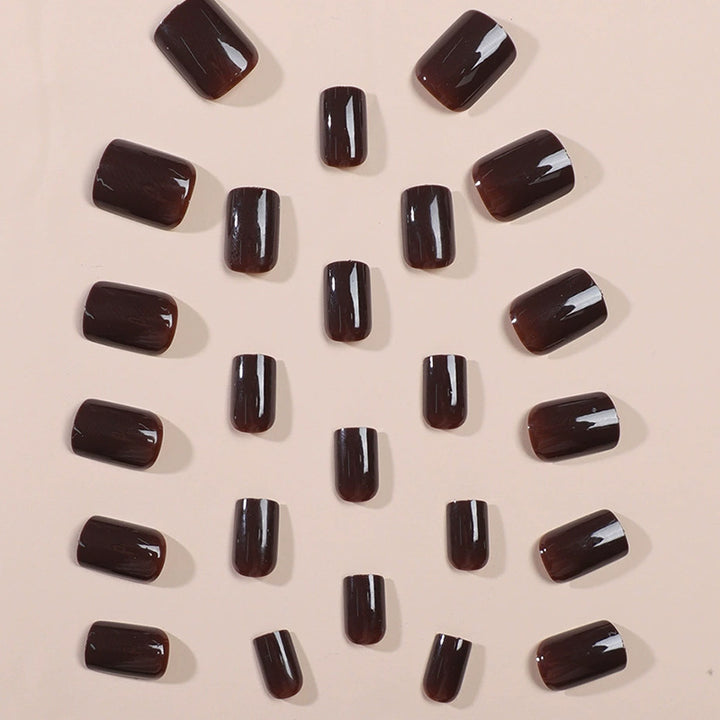 Glänzendes Press-On-Nagelset mit funkelndem Finish Karnz