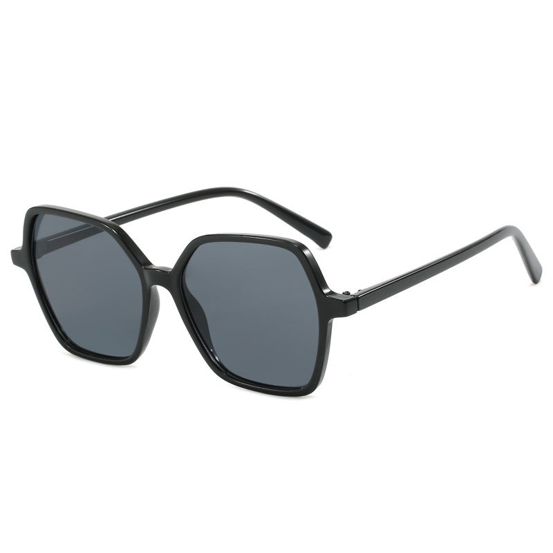 Damen oversized Sonnenbrille mit modernem, transparentem Rahmen Karnz