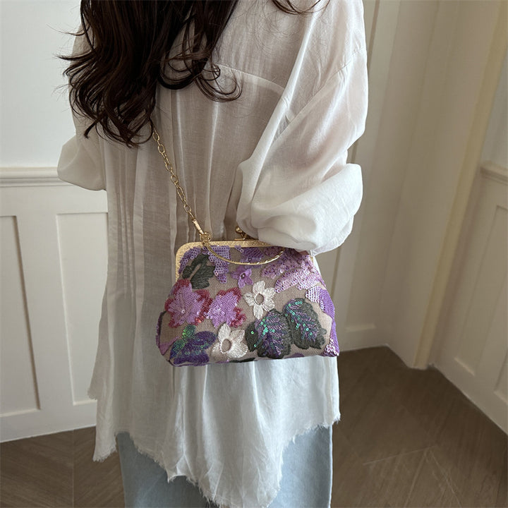 Elegante verzierte Abendhandtasche
