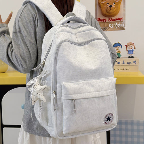 Leichtgewichtiger und trendiger Rucksack Karnz