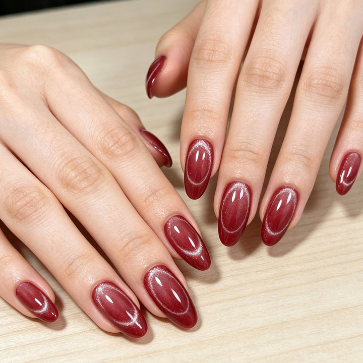 Glänzende mandelförmige Gel-Nagelvergrößerungen Karnz