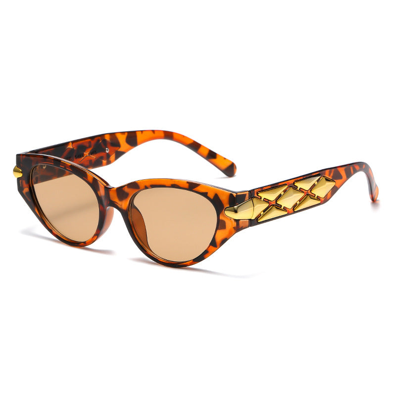 Damen Cat-Eye Sonnenbrille mit luxuriösen Akzenten und einzigartigem Design Karnz