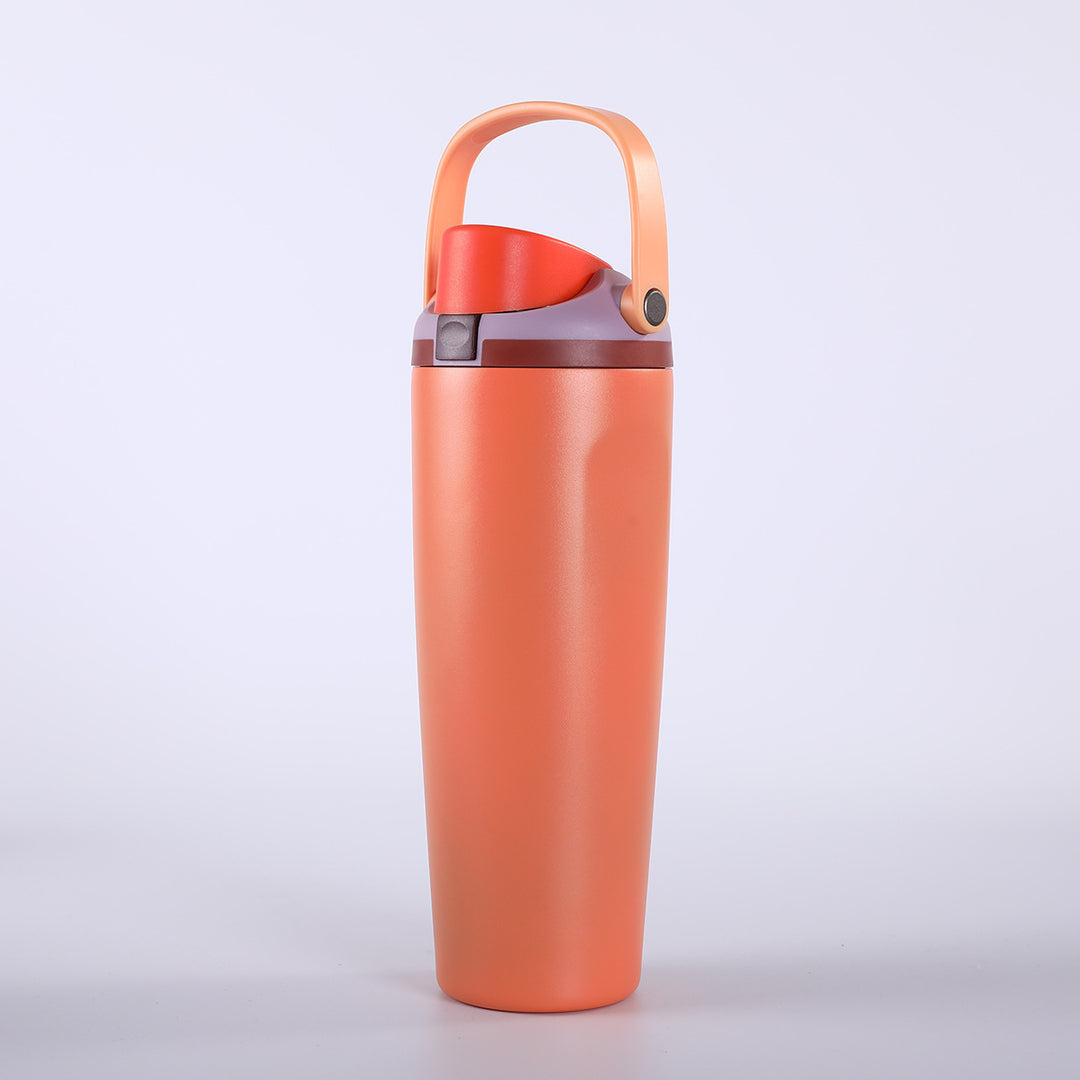 Isolierte Karnz Wasserflasche
