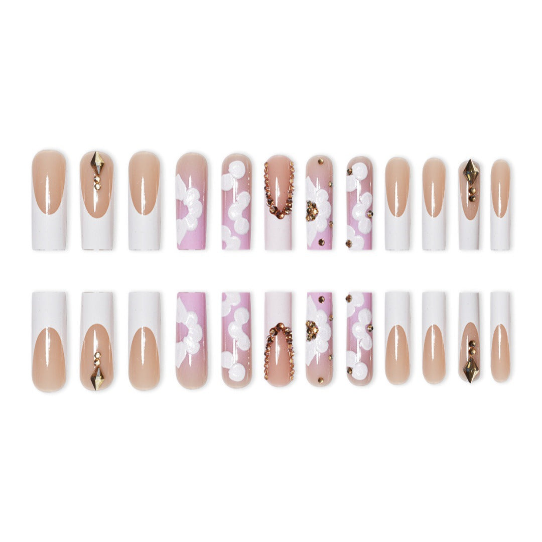 Extravagante florale Press-On-Nagelerweiterungen Karnz