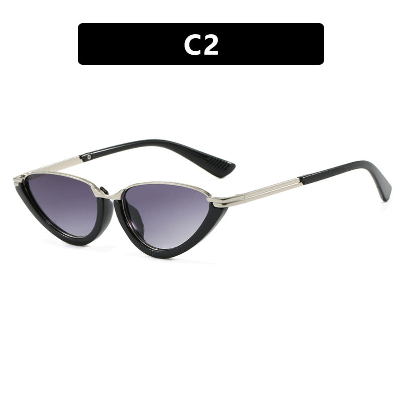 Damen futuristische Cat-Eye Sonnenbrille mit goldenen Akzenten Karnz