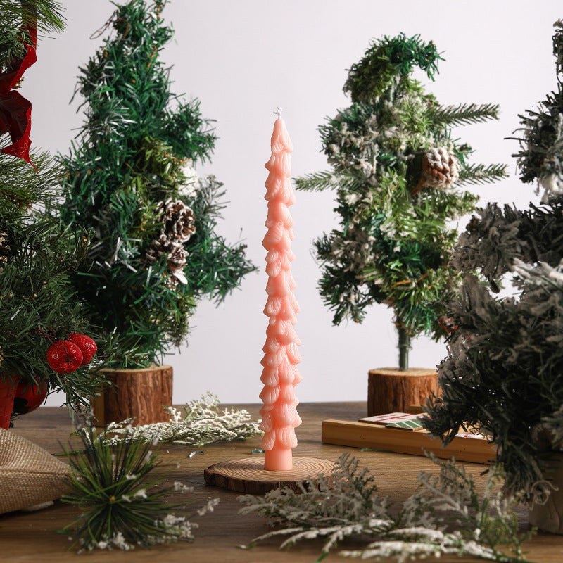 Skulptural Pine-Scale Hohe Stabkerze für das Feiertagsmittelstück