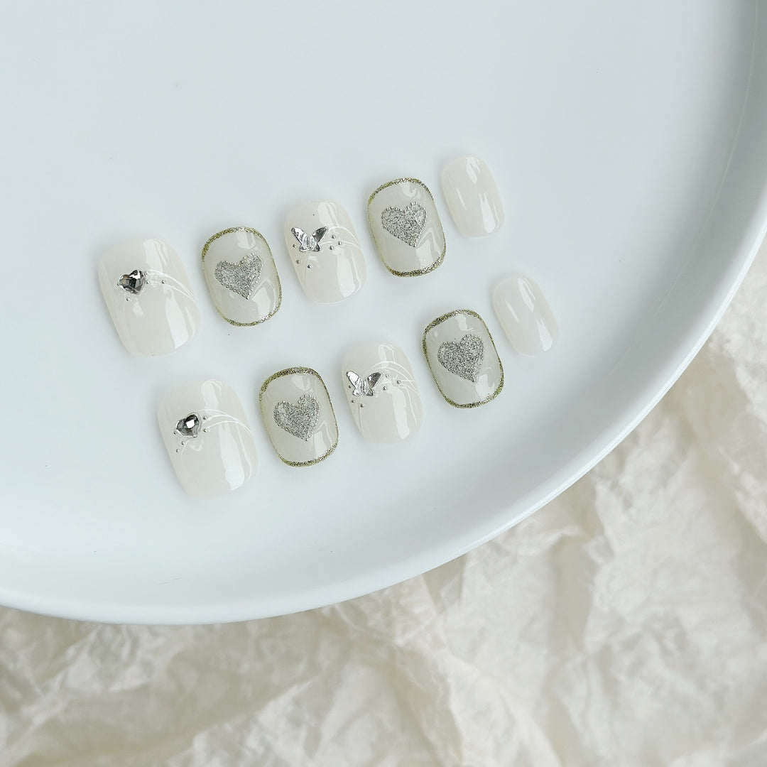 Herz-Verzierte Press-On Nagelset