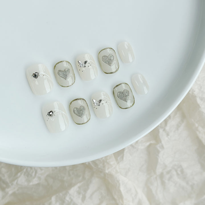 Herz-Verzierte Press-On Nagelset