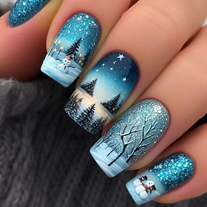 Winterliche Kunstnägel Im Schneemann-Design Karnz