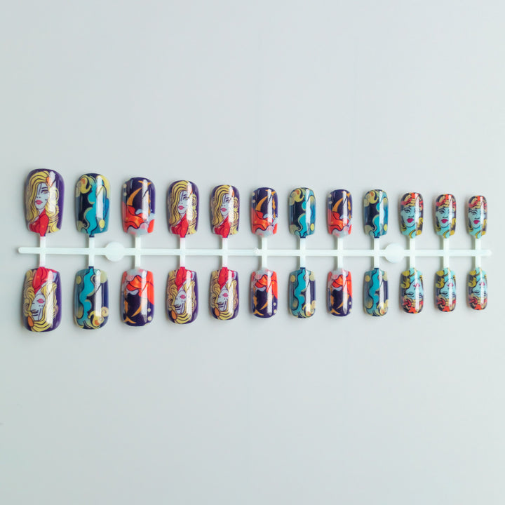 Künstlerisches Charakter-Nagelkunst-Set