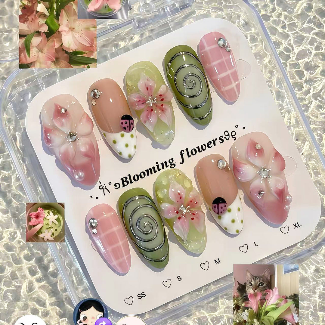 Dekorativer Floraler Nagelkunst Press-On Set 1790746157