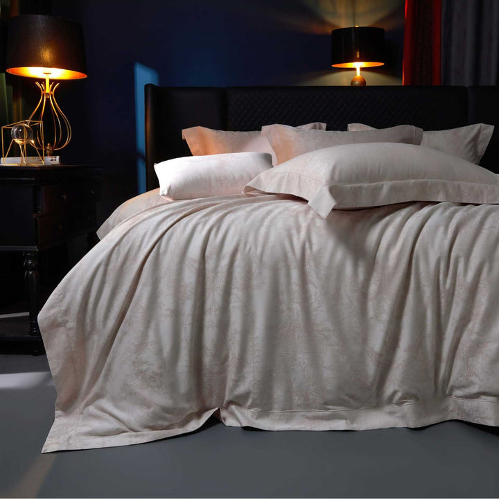 Fein gewebtes Jacquard-Bettwäsche-Set mit Ton-in-Ton Ornamentik und Umschlagkante