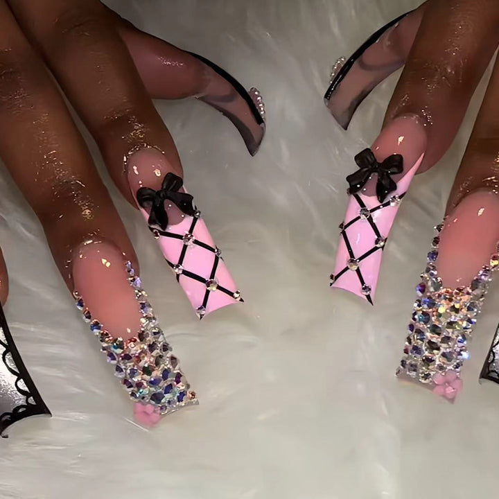 Luxus Nail Art Set mit Strass- und Schleifenakzenten Karnz