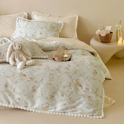 Kindermantel Baumwoll-Duvetbezug-Set mit Pom-Pom-Besatz und dekorativen Kissenbezügen