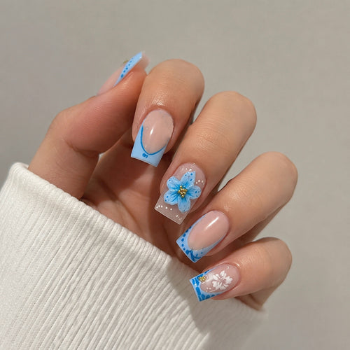 Blumenmuster Press-On Nail Art Karnz