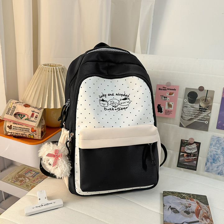 Niedlicher gepunkteter Rucksack