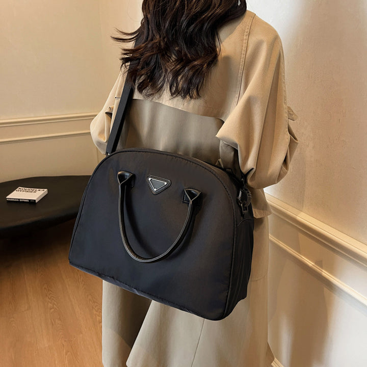 Elegante strukturierte Handtasche Karnz